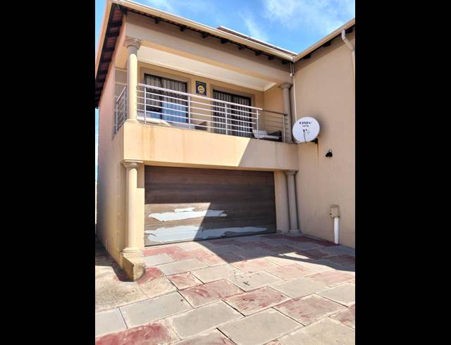 7 BEDROOM HOUSE FOR SALE IN NORKEM PARK